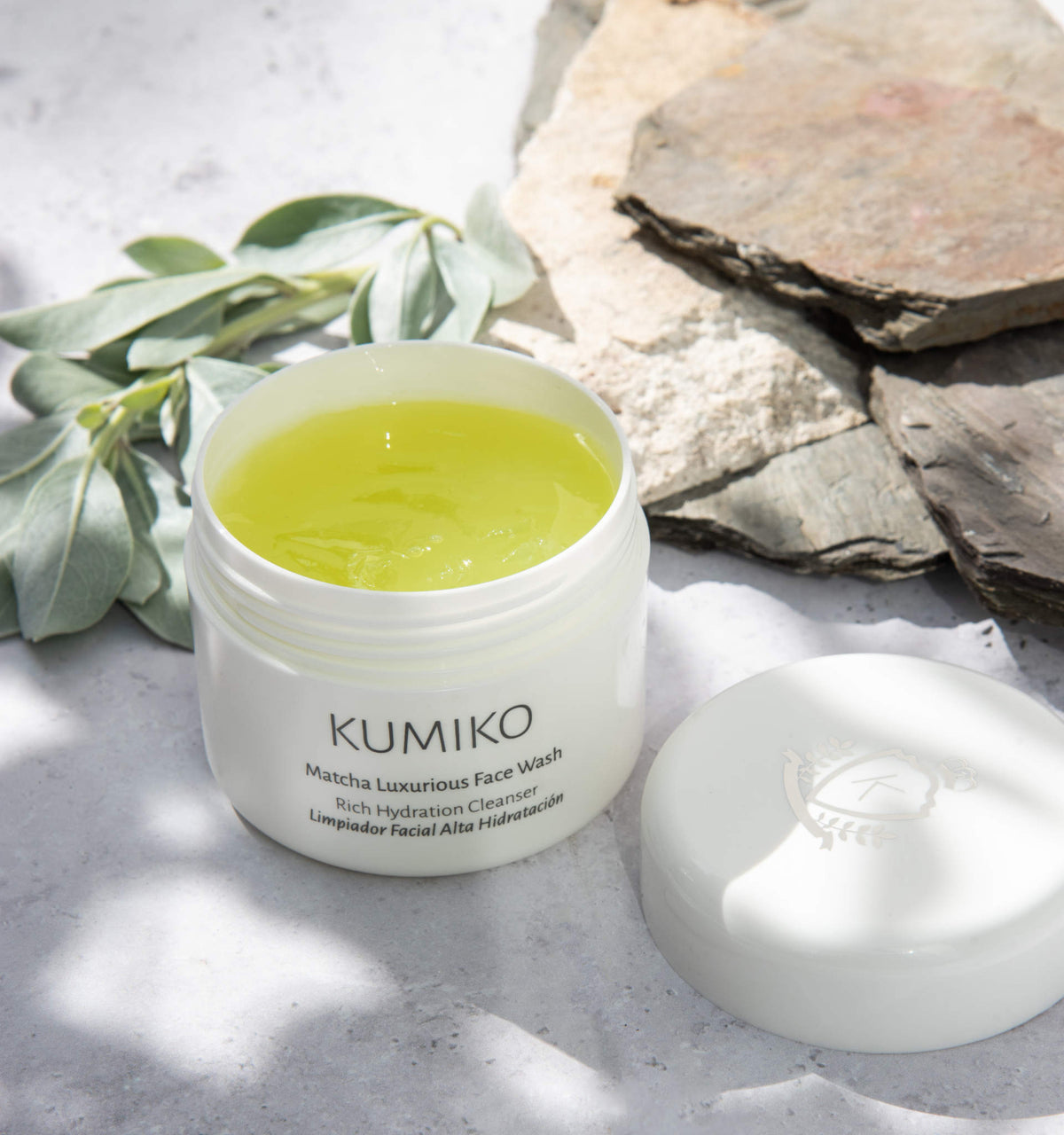 Frasco limpiador espumoso matcha Kumiko Skincare Chile