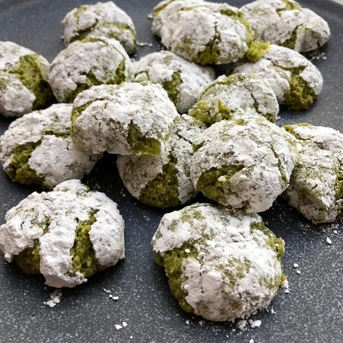 Matcha Challenge: Amaretti de Matcha  -Macarena Cienfuegos-