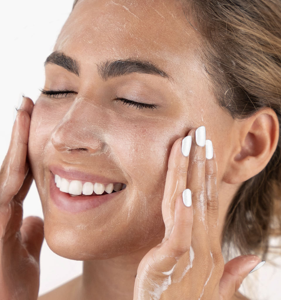 MATCHA LUXURIOUS FACE WASH - Limpiador Facial de Alta Hidratación
